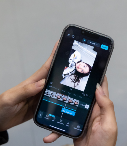 ช่อง Social Media ของวง สำหรับโพสต์คลิป